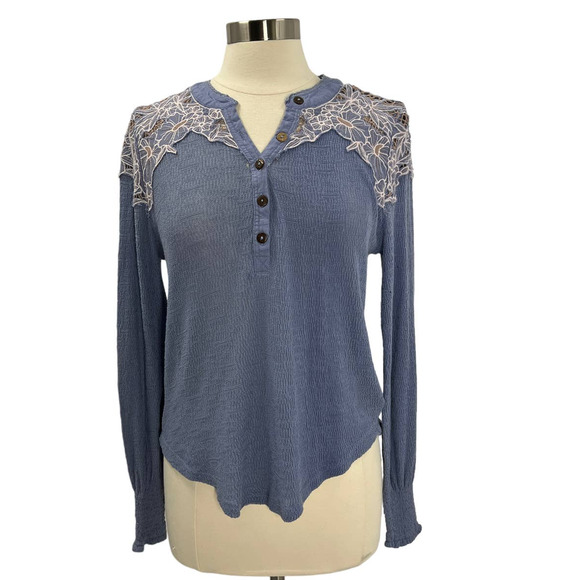 FREE PEOPLE Blue Floral Top SZ LG - Picture 1 of 10